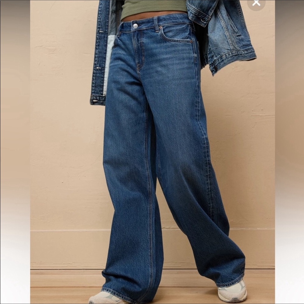American eagle low rise baggy wide jeans